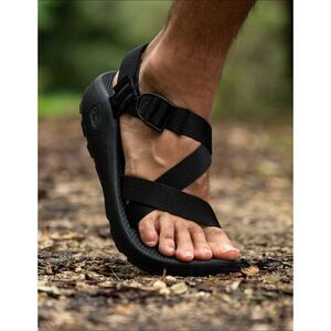 Chaco Men's Black Z/1 Adjustable Strap Classic Outdoors Sandals Size 8